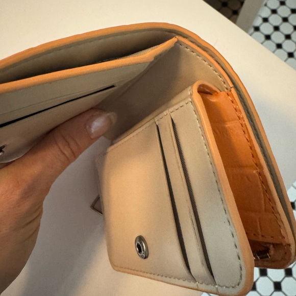 Marc Jacobs Orange Croc-Embossed Wallet - Picture 4 of 4